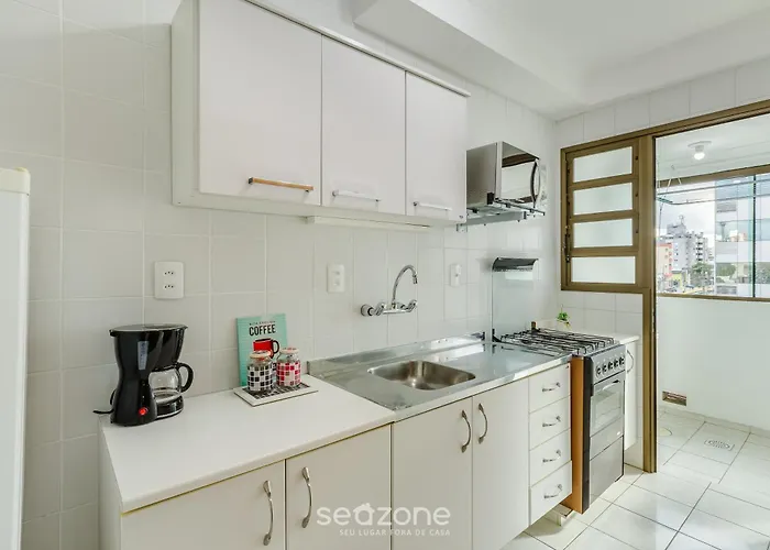 Apartamento Apto 2 Quartos C/ Churrasq. E Garagem Roy0401